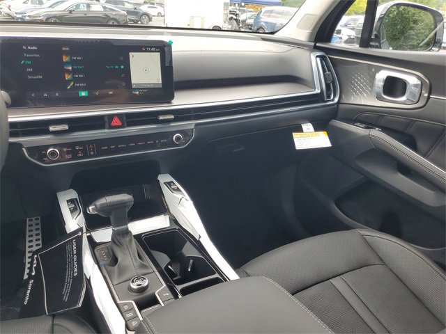 New 2025 Kia Sorento SX image 12