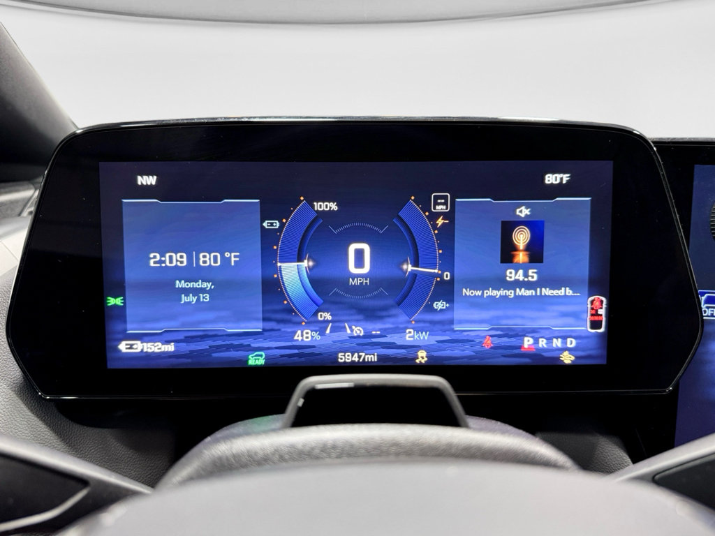 Used 2024 Chevrolet Equinox EV RS w/ Active Safety Package 3 FWD image 10