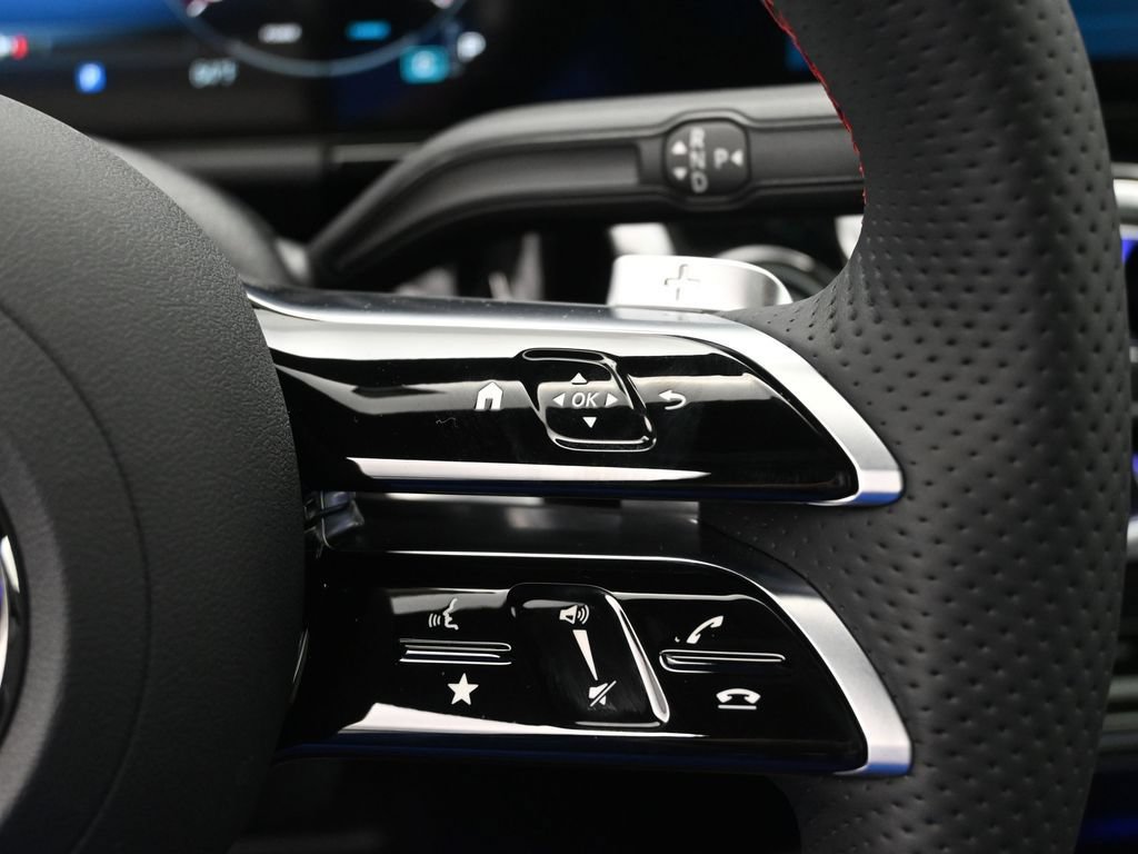 New 2025 Mercedes-Benz GLA 250 4MATIC image 11