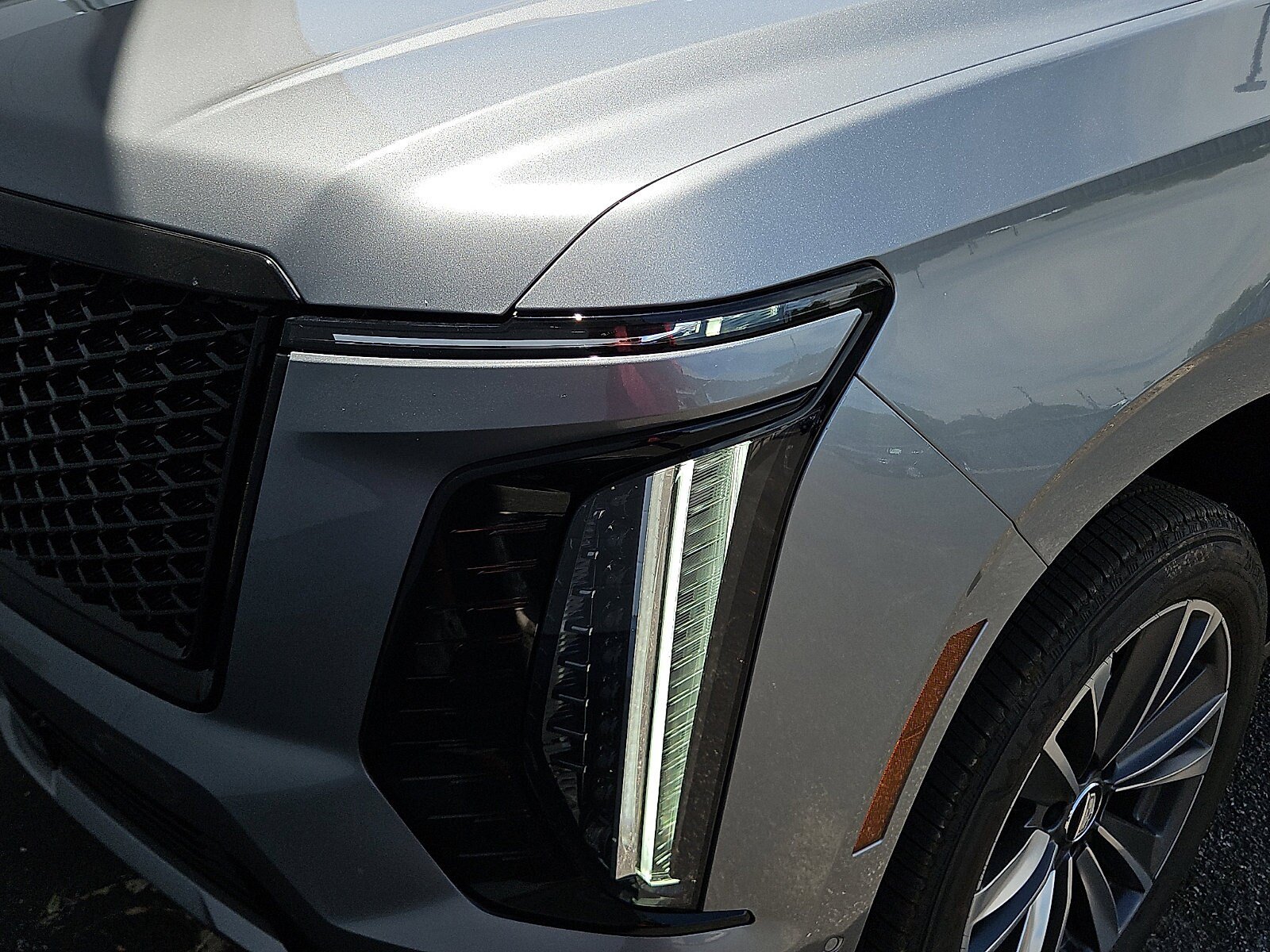 New 2026 Cadillac Escalade ESV Sport AWD/4WD image 7