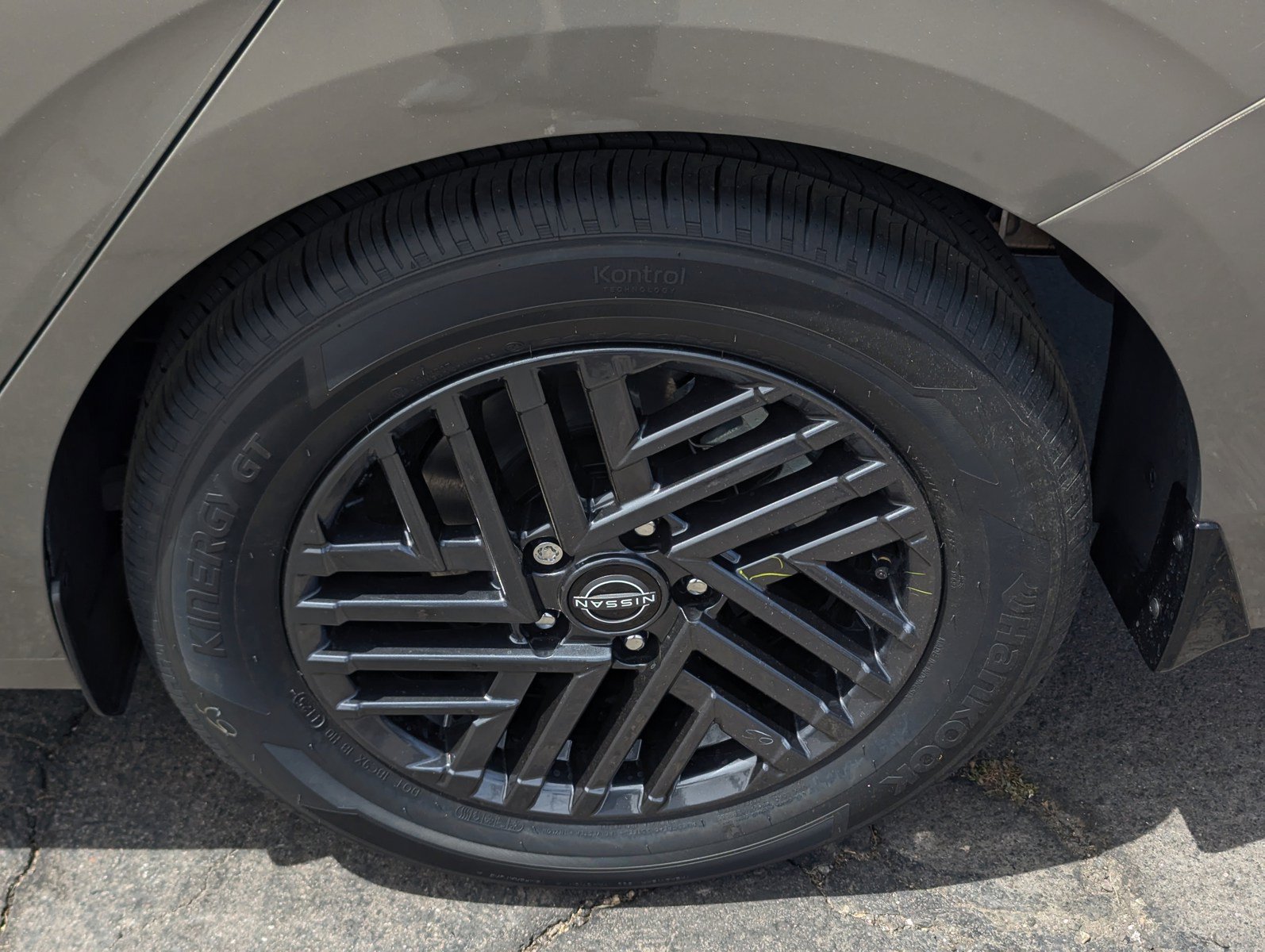 New 2026 Nissan Sentra SV w/ Floor Mat Package FWD image 7