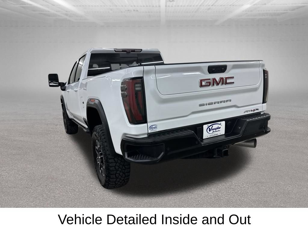 Used 2025 GMC Sierra 2500 AT4X AWD/4WD image 10