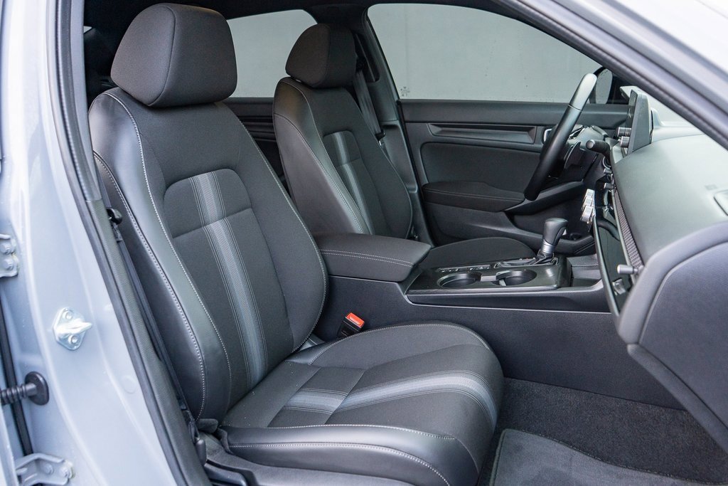 Certified 2025 Honda Civic Sport image 18