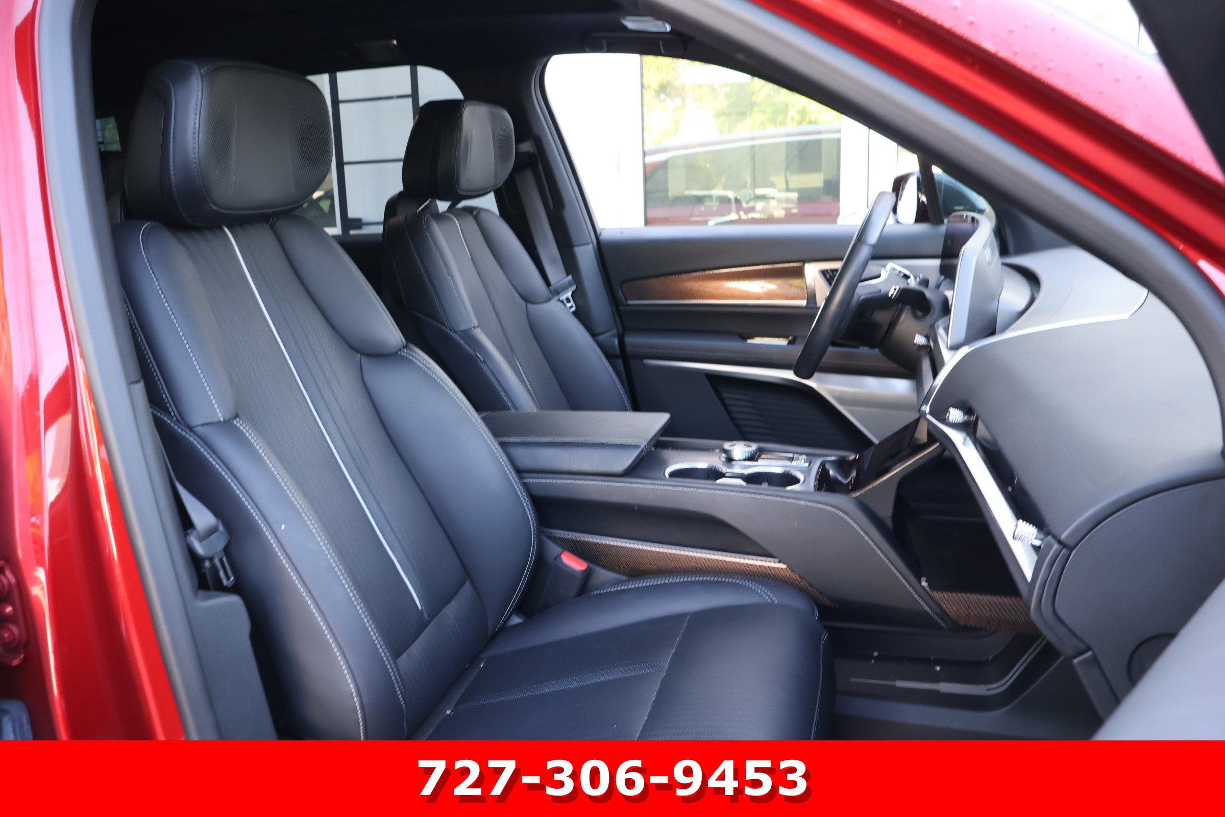 Used 2026 Cadillac Vistiq Luxury AWD/4WD image 24