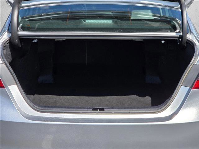 Used 2024 Toyota Camry SE image 6