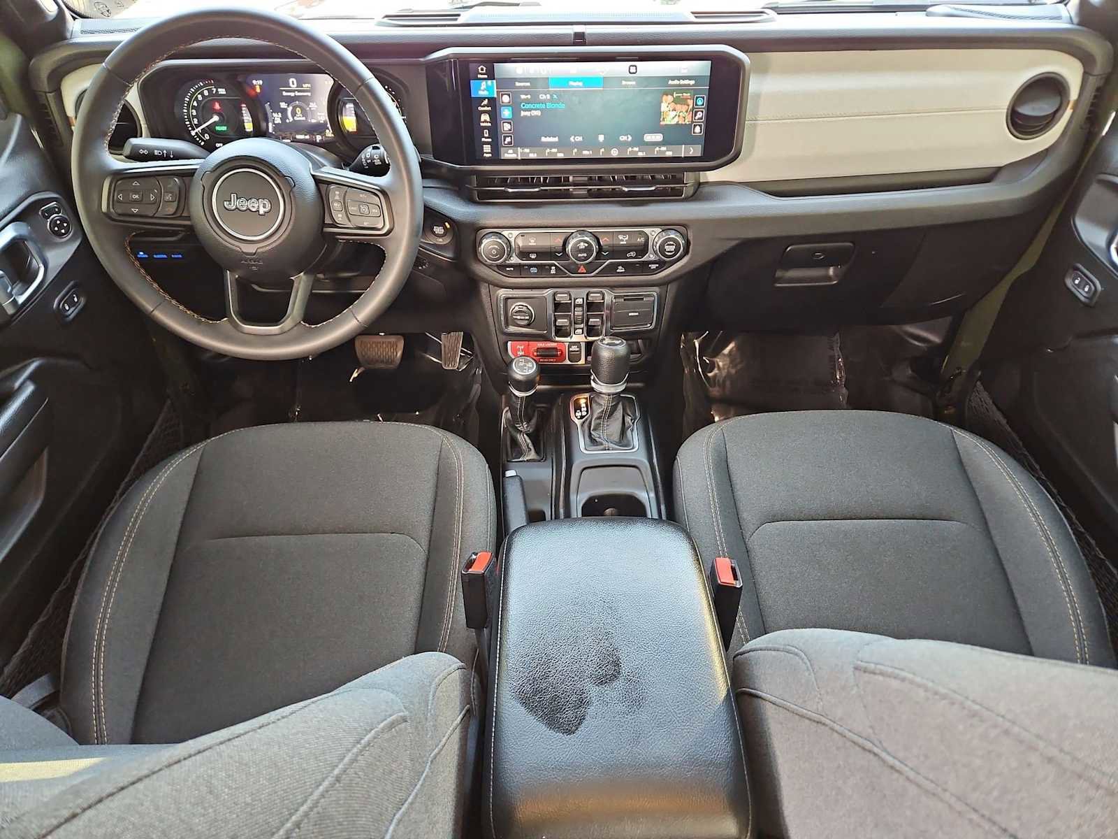 Used 2024 Jeep Wrangler Willys image 29