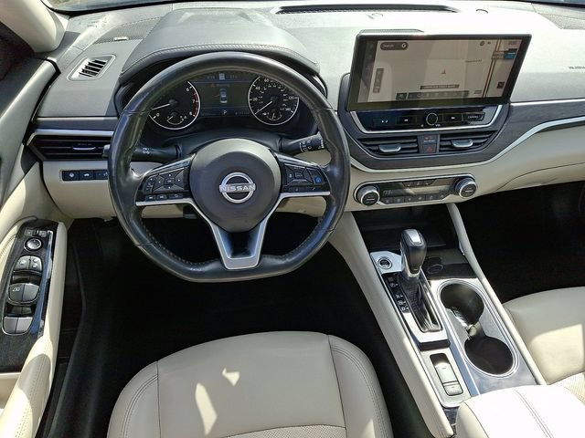 Used 2023 Nissan Altima 2.5 SL AWD/4WD image 2
