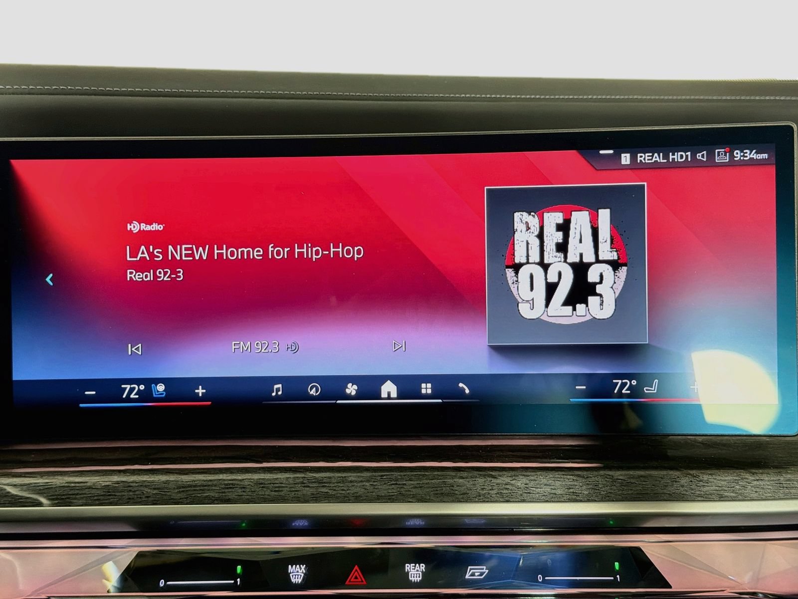 Certified 2024 BMW i7 eDrive50 w/ Executive Package RWD image 15