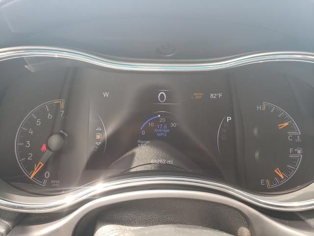 Used 2018 Jeep Grand Cherokee Overland AWD/4WD image 25