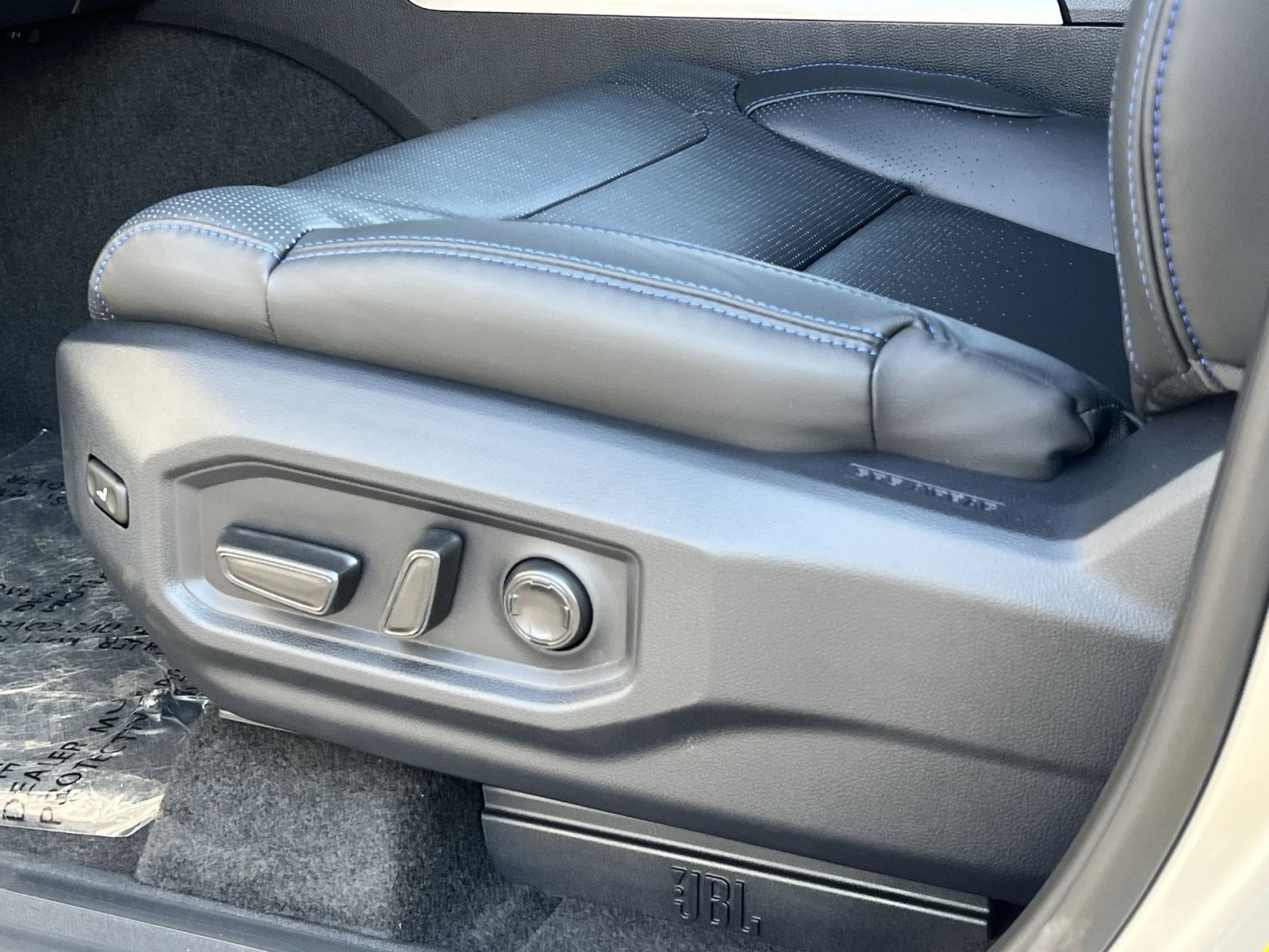 New 2026 Toyota Tundra Platinum AWD/4WD image 10