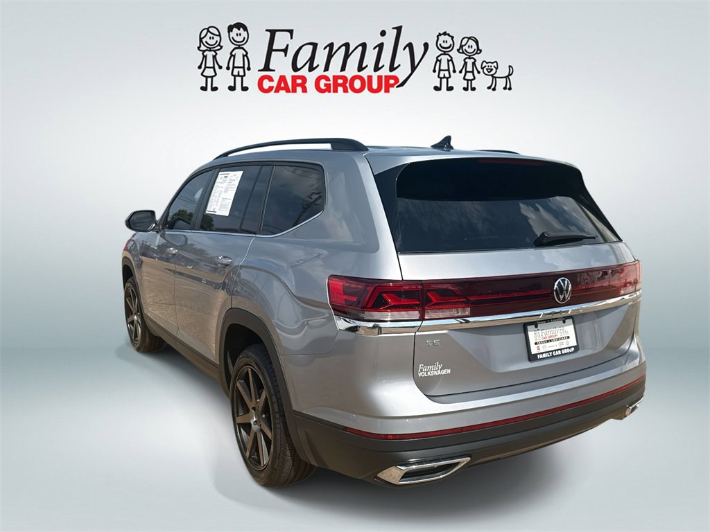Used 2025 Volkswagen Atlas SE image 4