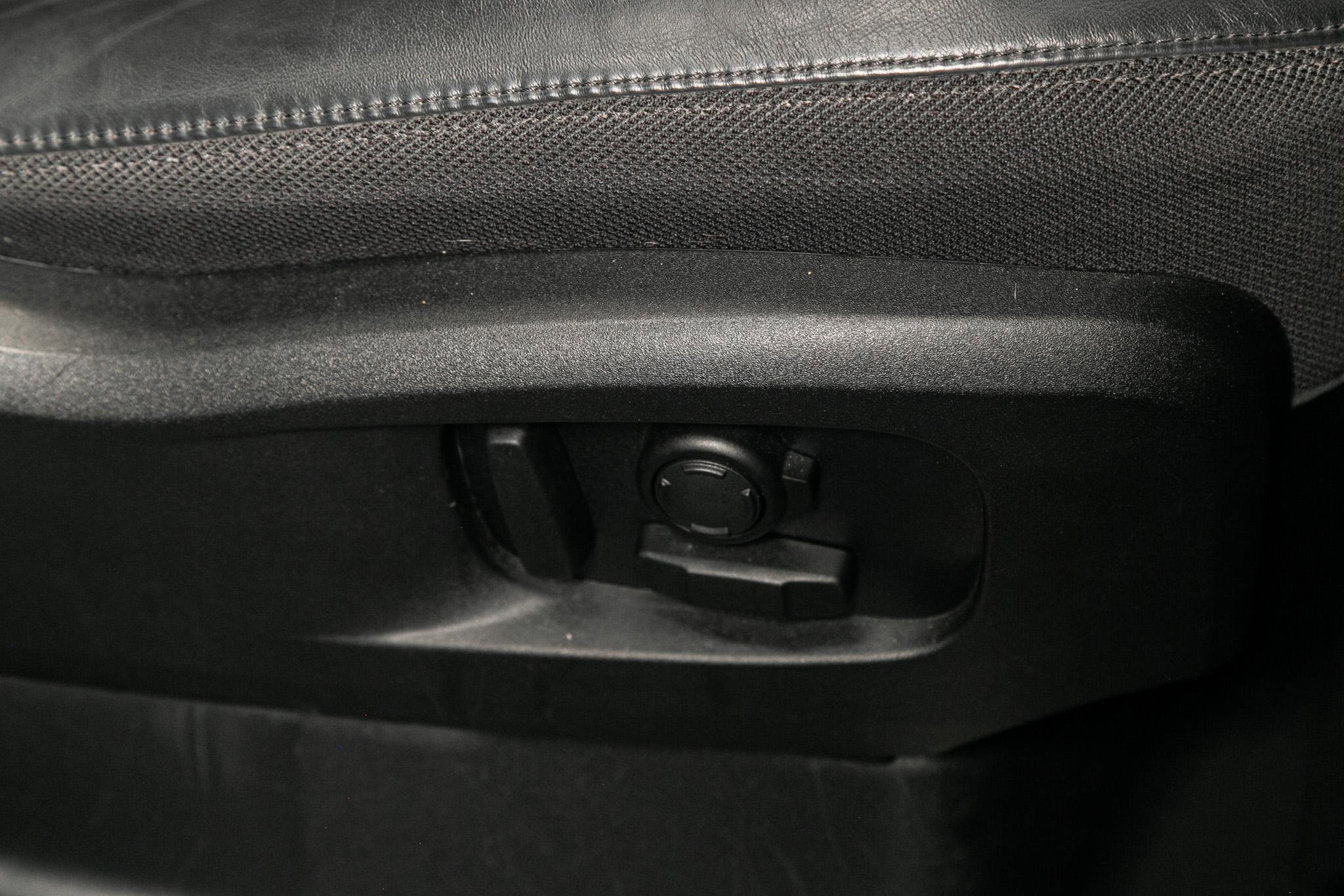 Used 2020 Land Rover Defender 110 X image 23