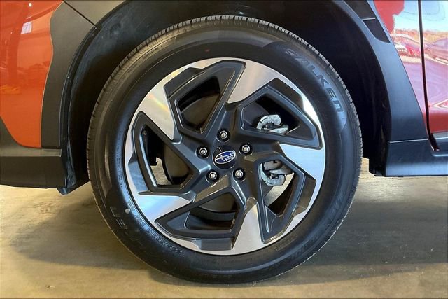 Used 2025 Subaru Crosstrek 2.5i Limited AWD/4WD image 9