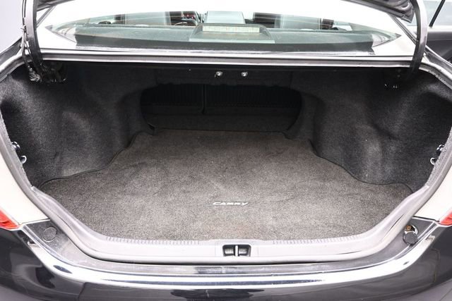 Used 2012 Toyota Camry SE FWD image 15