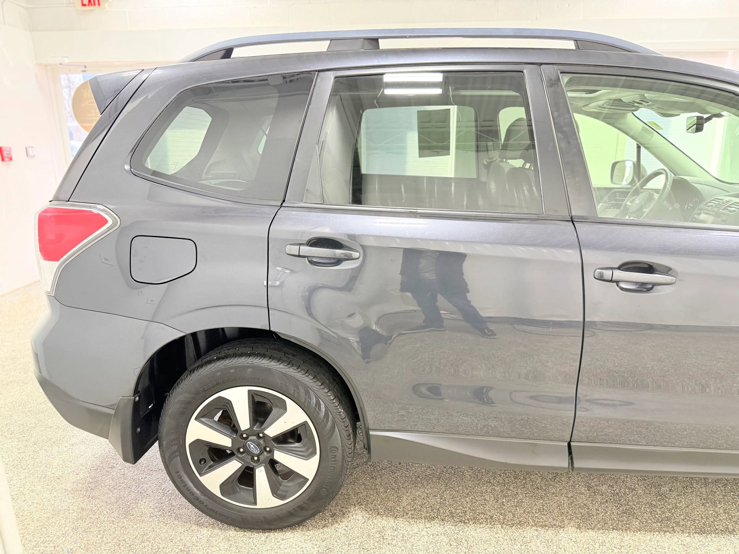 Used 2017 Subaru Forester 2.5i Premium image 9