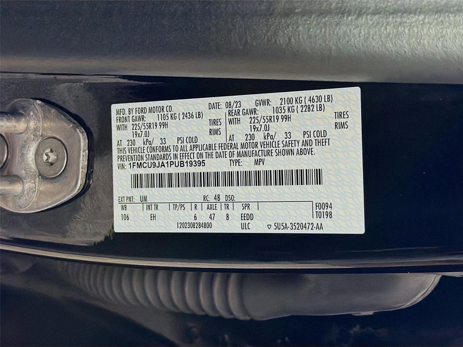 Used 2023 Ford Escape Platinum image 32