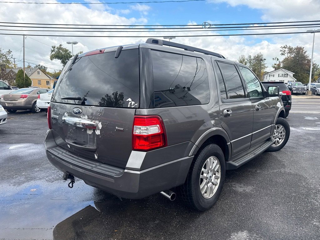 Used 2011 Ford Expedition XLT image 6