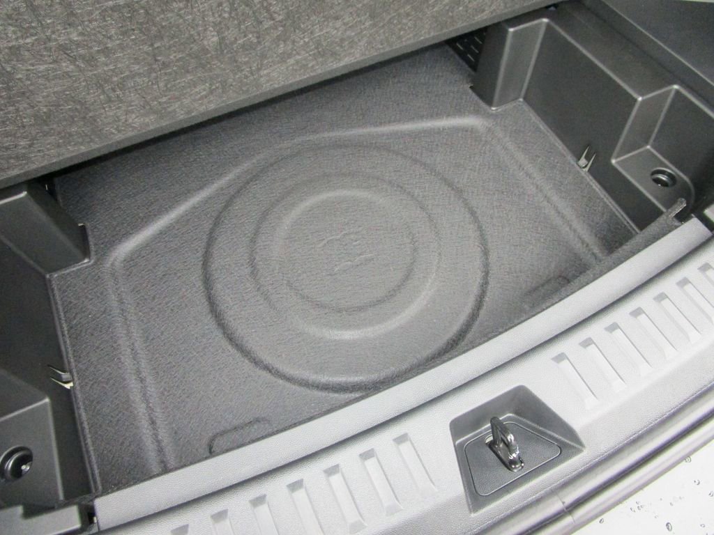 New 2026 Chevrolet Equinox LT w/ Convenience Package II image 11