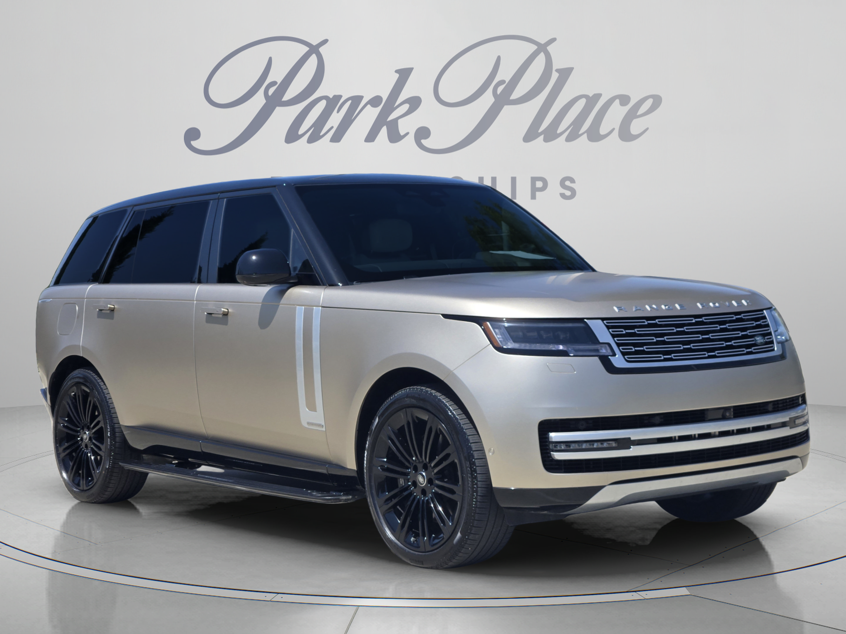 Used 2025 Land Rover Range Rover Long Wheelbase Autobiography AWD/4WD image 7