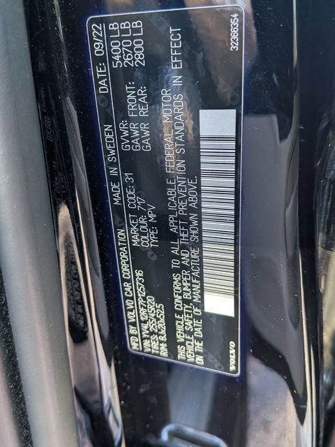 Certified 2023 Volvo XC60 B5 Ultimate image 41