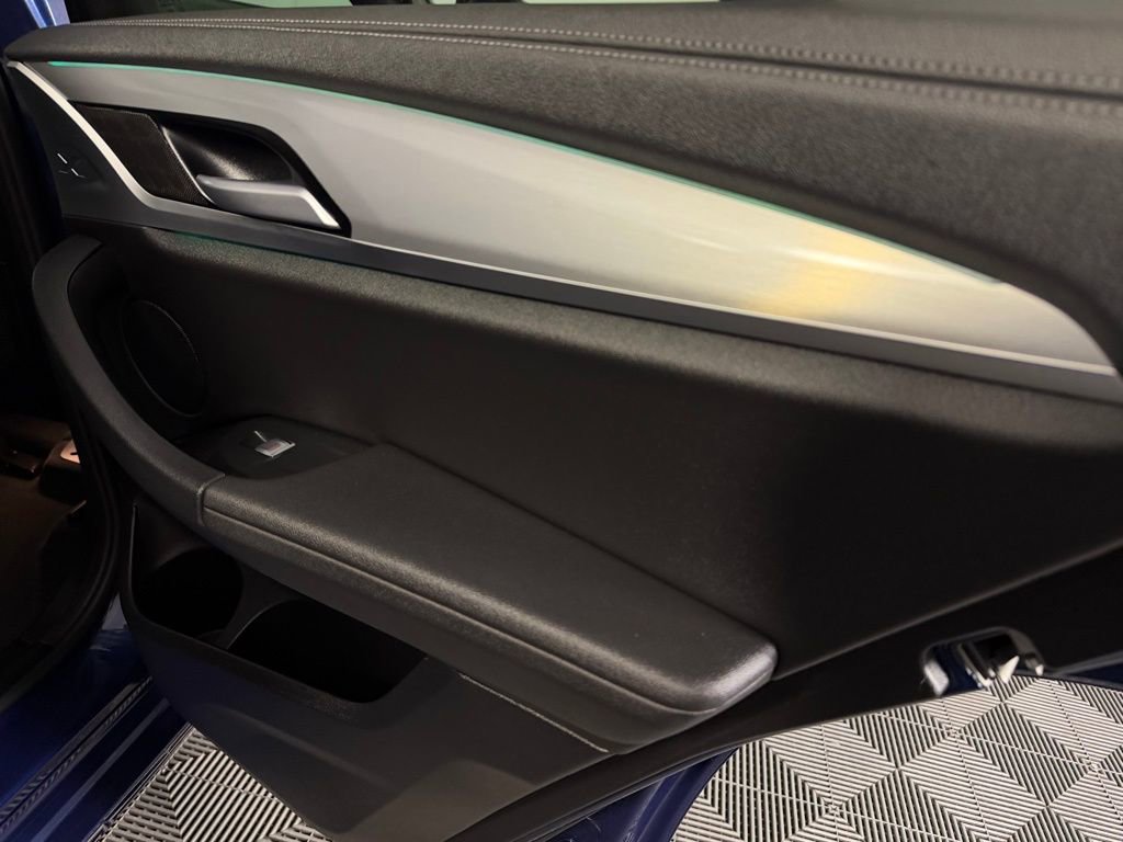 Used 2021 BMW X4 xDrive30i w/ M Sport Package AWD/4WD image 29