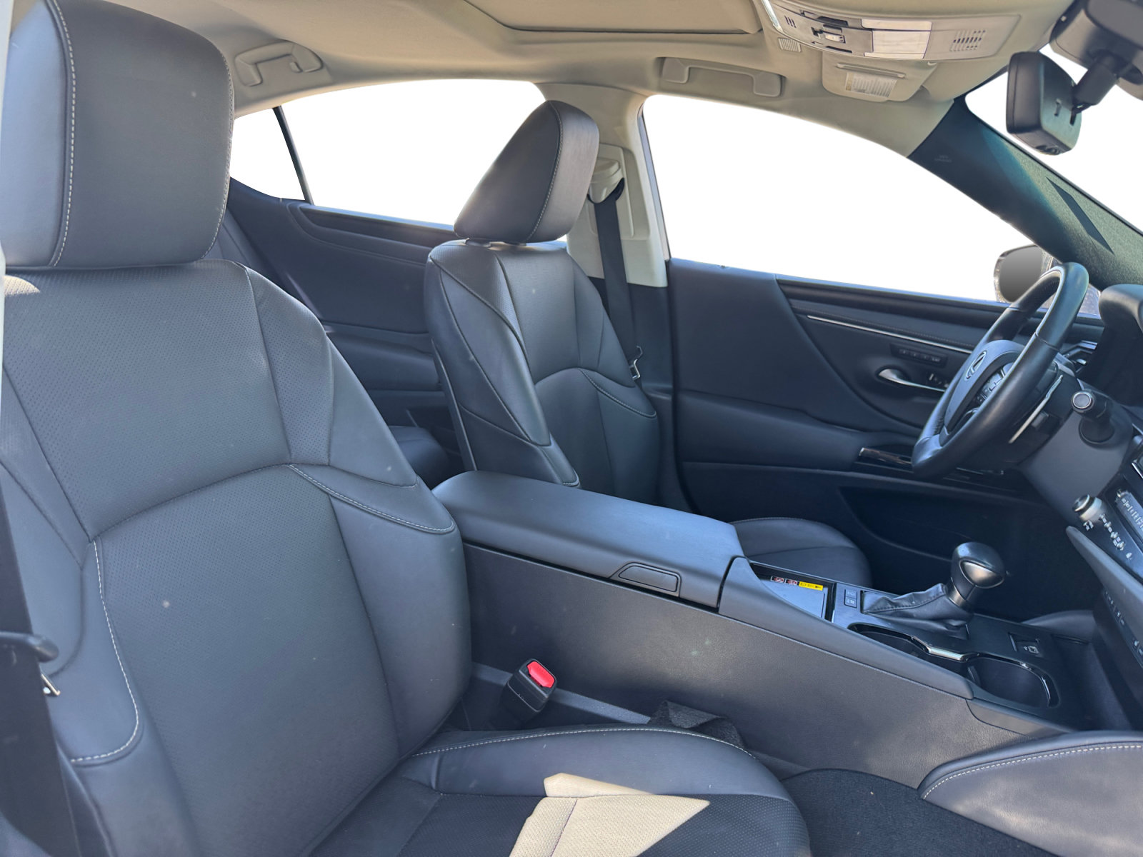 Used 2024 Lexus ES 300h w/ Premium Package FWD image 15
