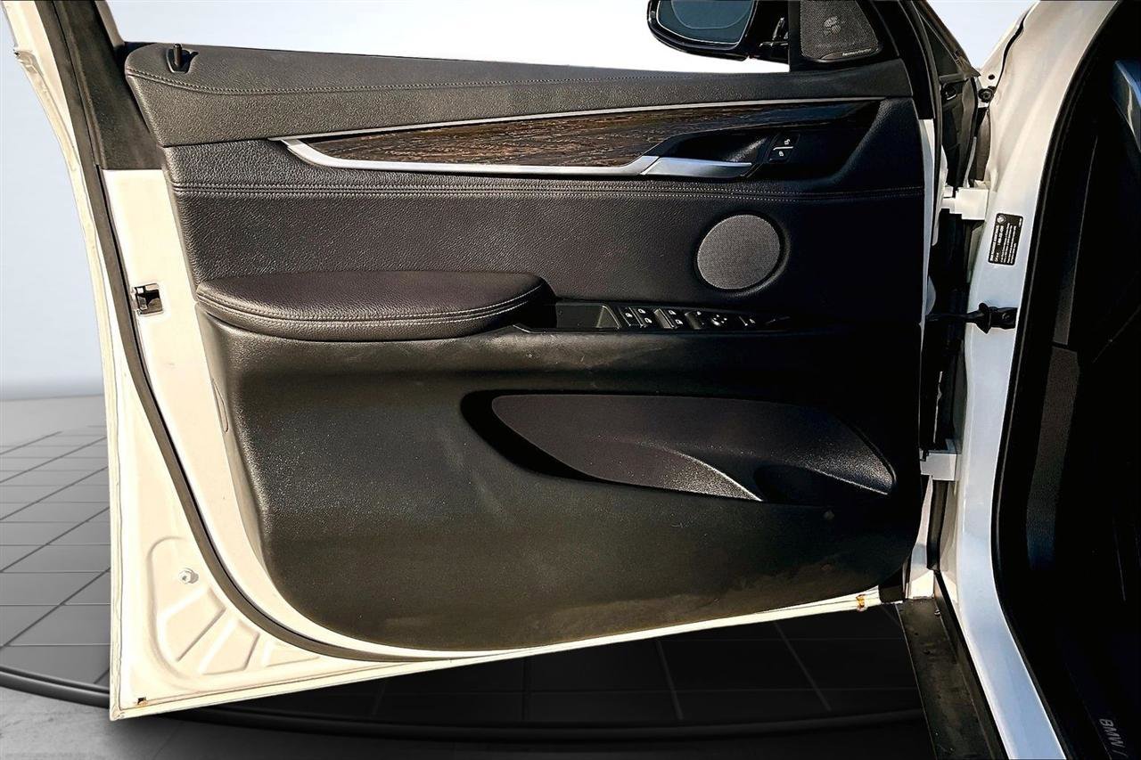 Used 2019 BMW X6 xDrive35i w/ Premium Package image 20