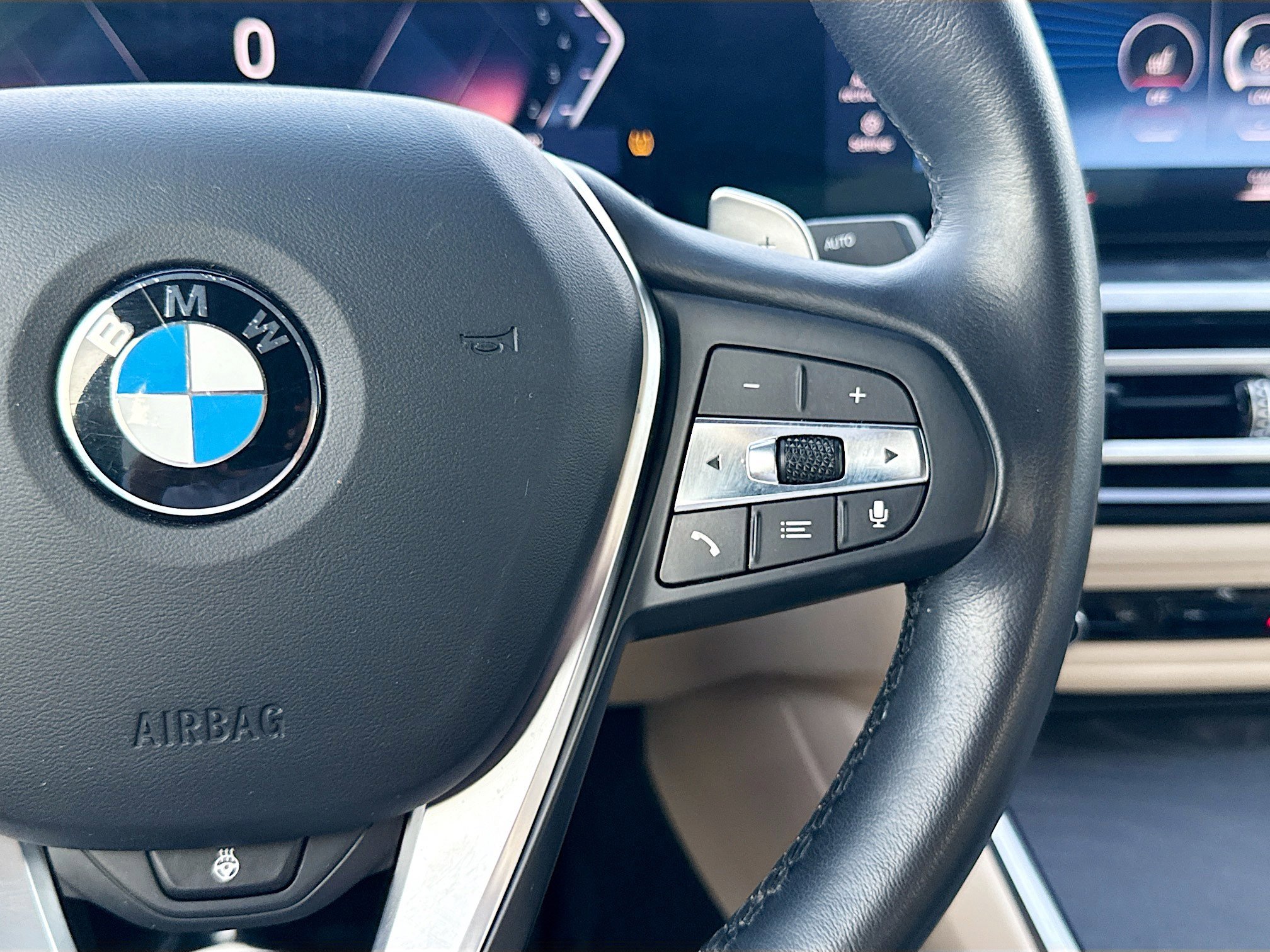 Used 2023 BMW 330i xDrive Sedan w/ Premium Package AWD/4WD image 38