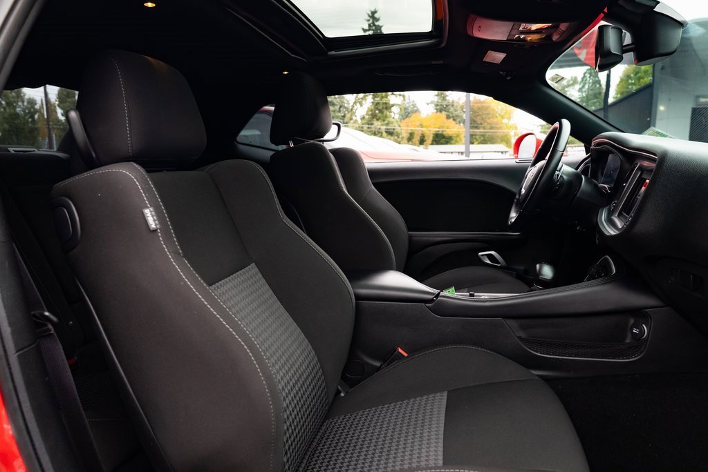 Used 2021 Dodge Challenger R/T w/ Driver Convenience Group image 23