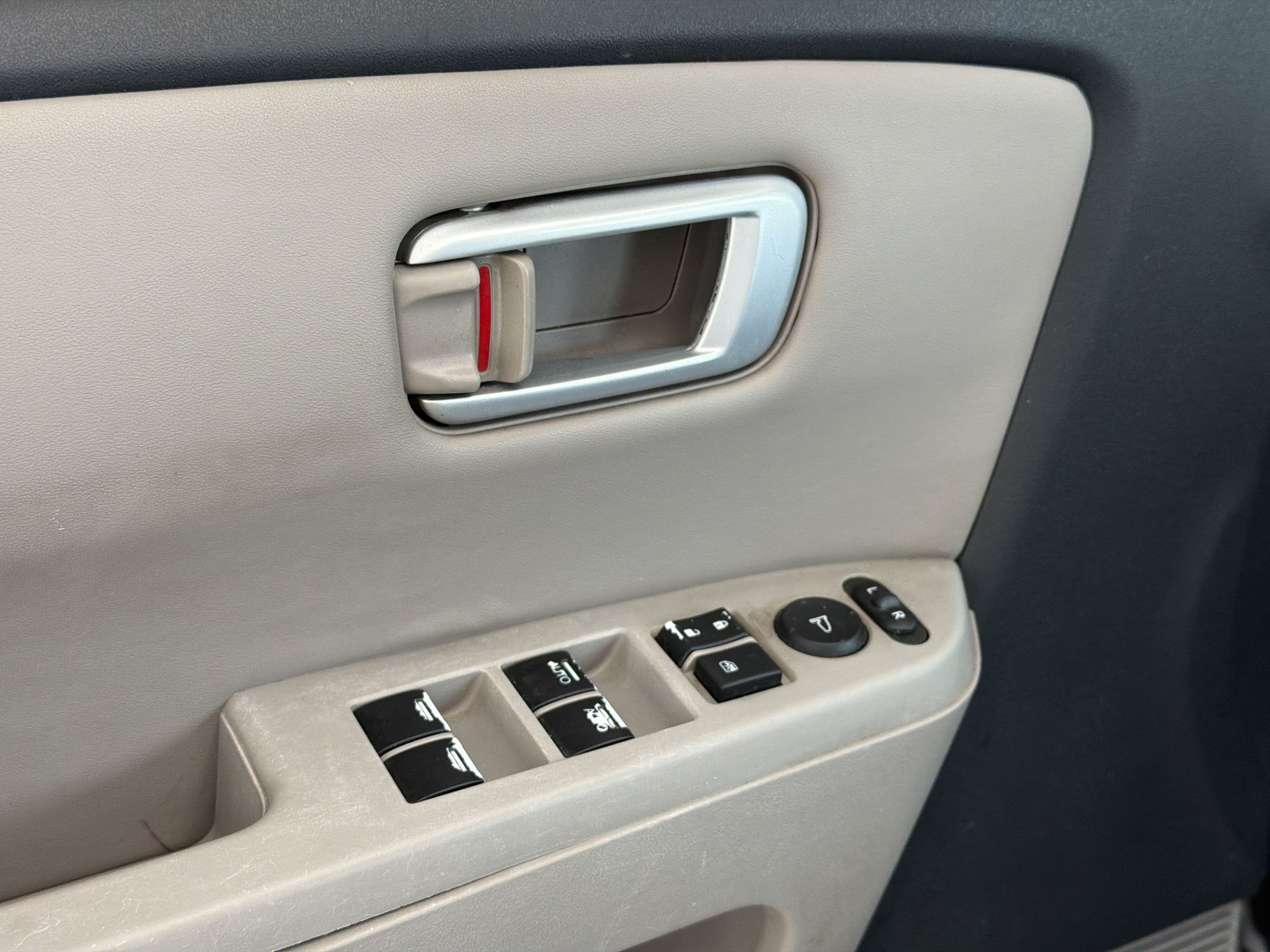 Used 2011 Honda Pilot EX-L image 24