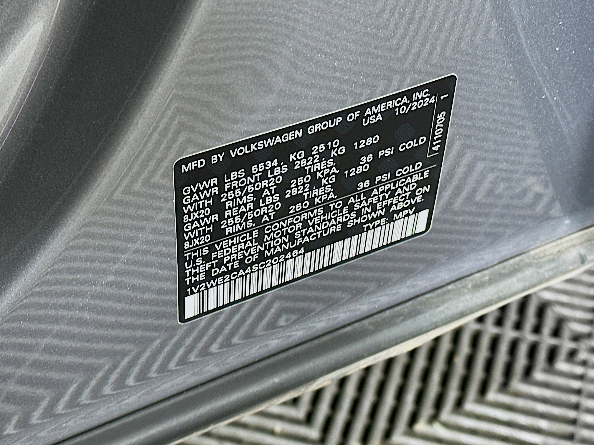 Used 2025 Volkswagen Atlas Cross Sport SE FWD image 12