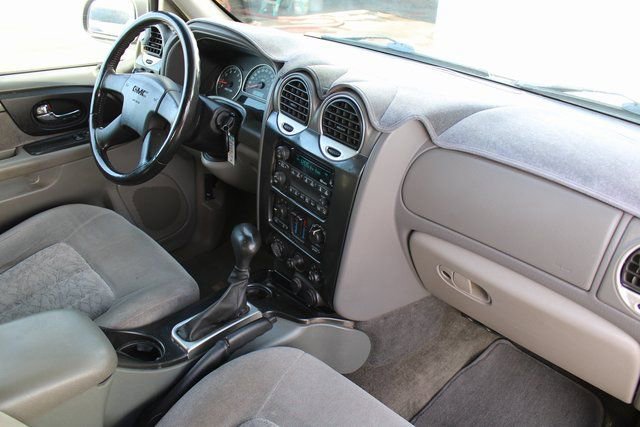 Used 2002 GMC Envoy SLE image 17