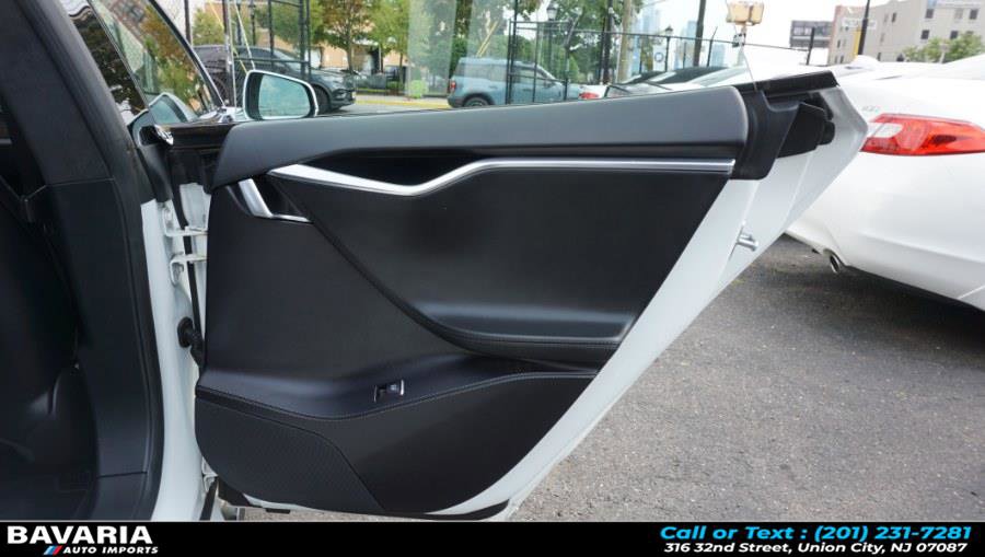 Used 2016 Tesla Model S 70D image 31