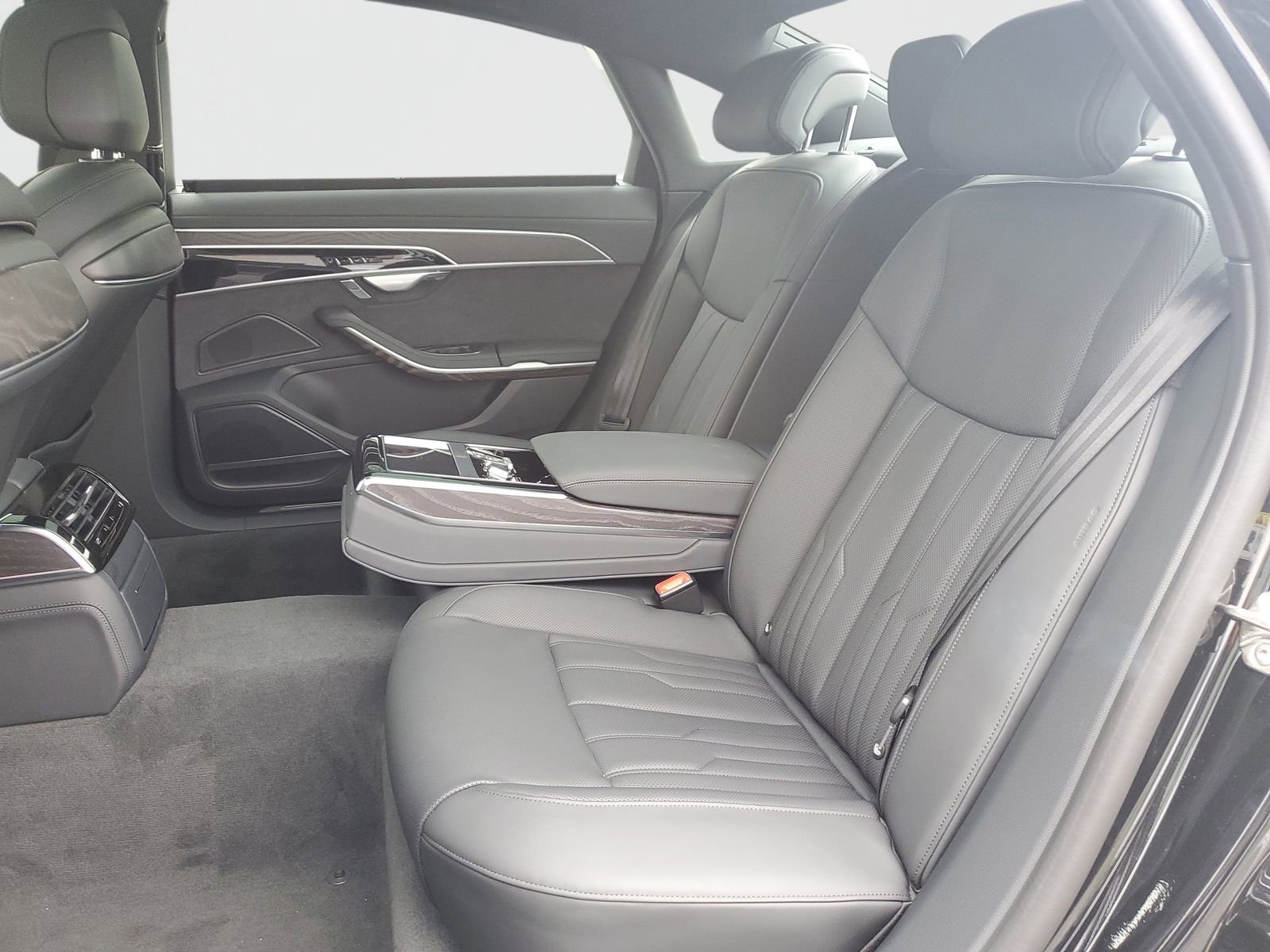 New 2026 Audi A8 L 3.0T AWD/4WD image 15