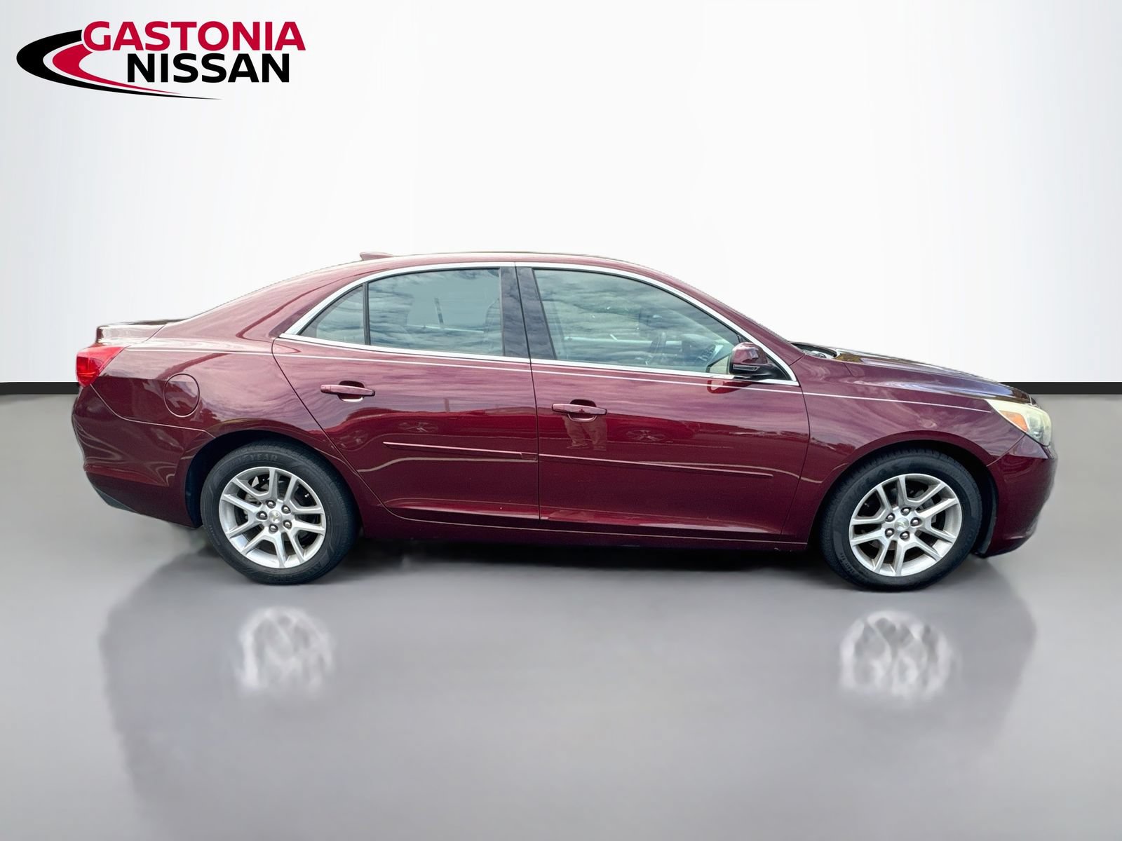 Used 2015 Chevrolet Malibu LT w/ Power Convenience Package FWD image 10