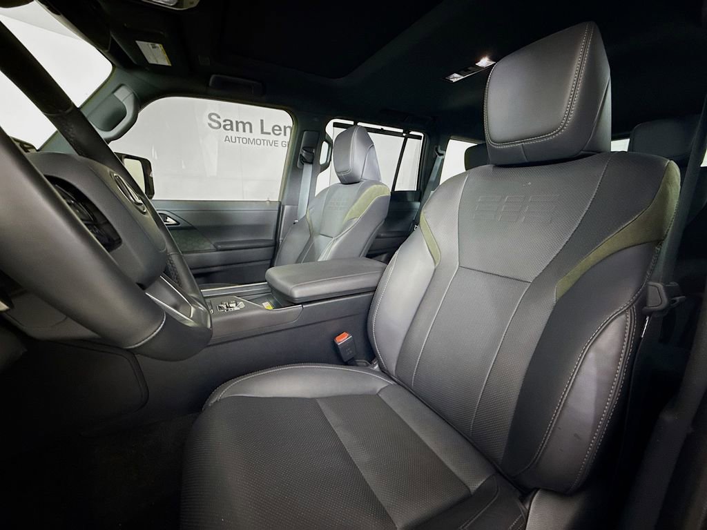 Used 2024 Lexus GX 550 image 22
