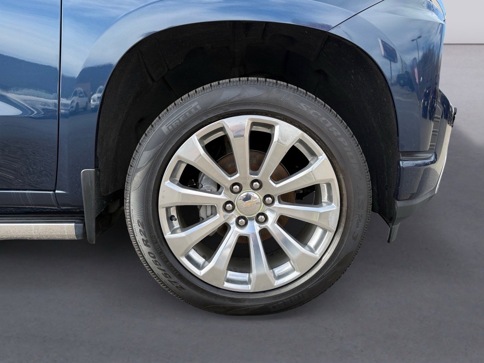 Used 2021 Chevrolet Silverado 1500 High Country w/ Technology Package image 9