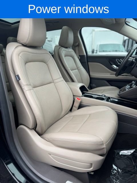 Used 2022 Lincoln Corsair AWD w/ Premium Package image 32