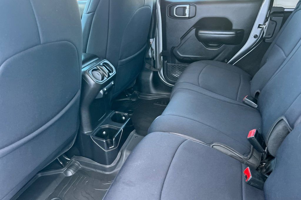 Used 2020 Jeep Wrangler Unlimited Sport S AWD/4WD image 9