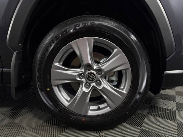 Used 2025 Toyota RAV4 XLE image 11