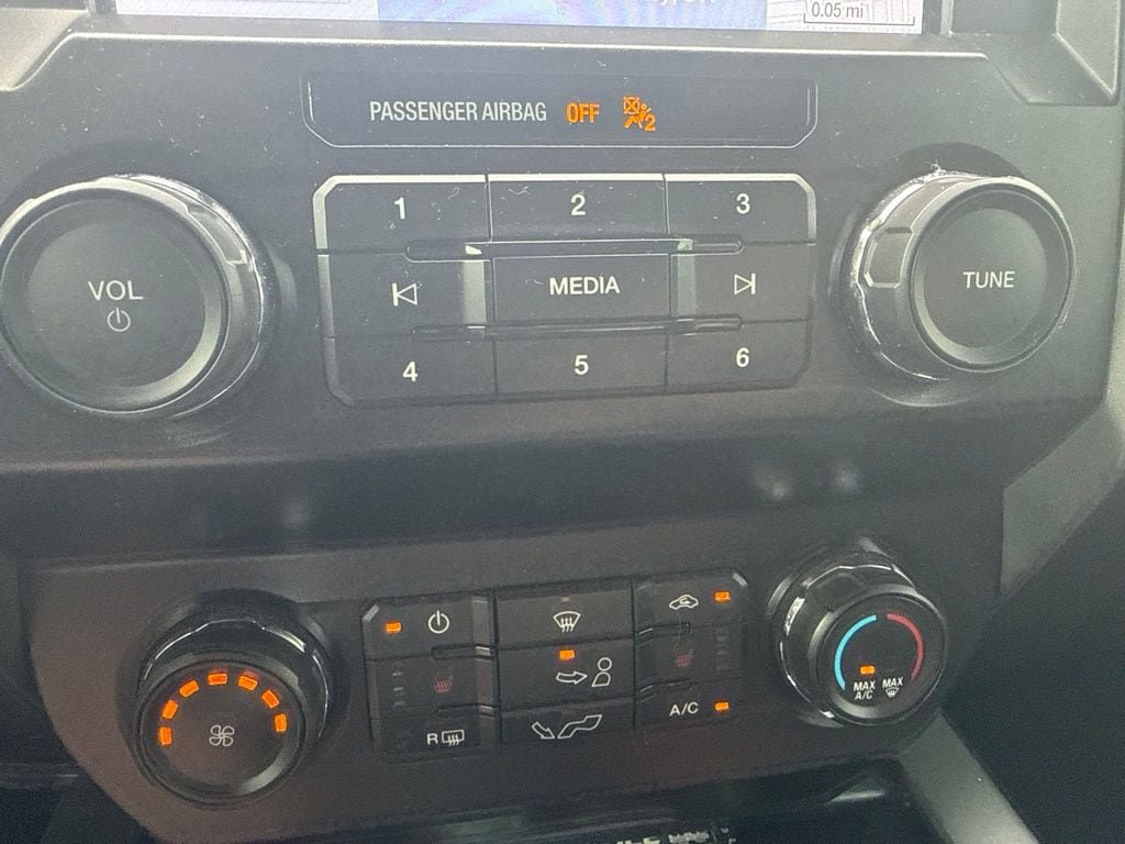 Used 2020 Ford F150 XLT w/ Equipment Group 302A Luxury AWD/4WD image 18