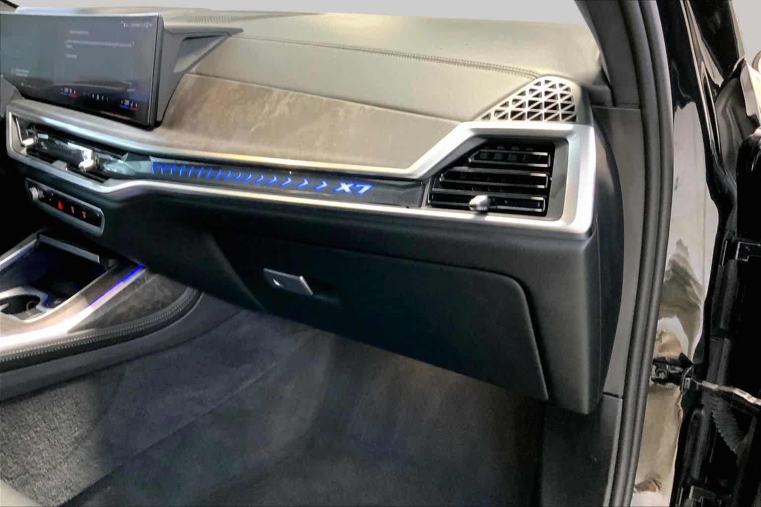 Used 2025 BMW X7 xDrive40i w/ Executive Package AWD/4WD image 18