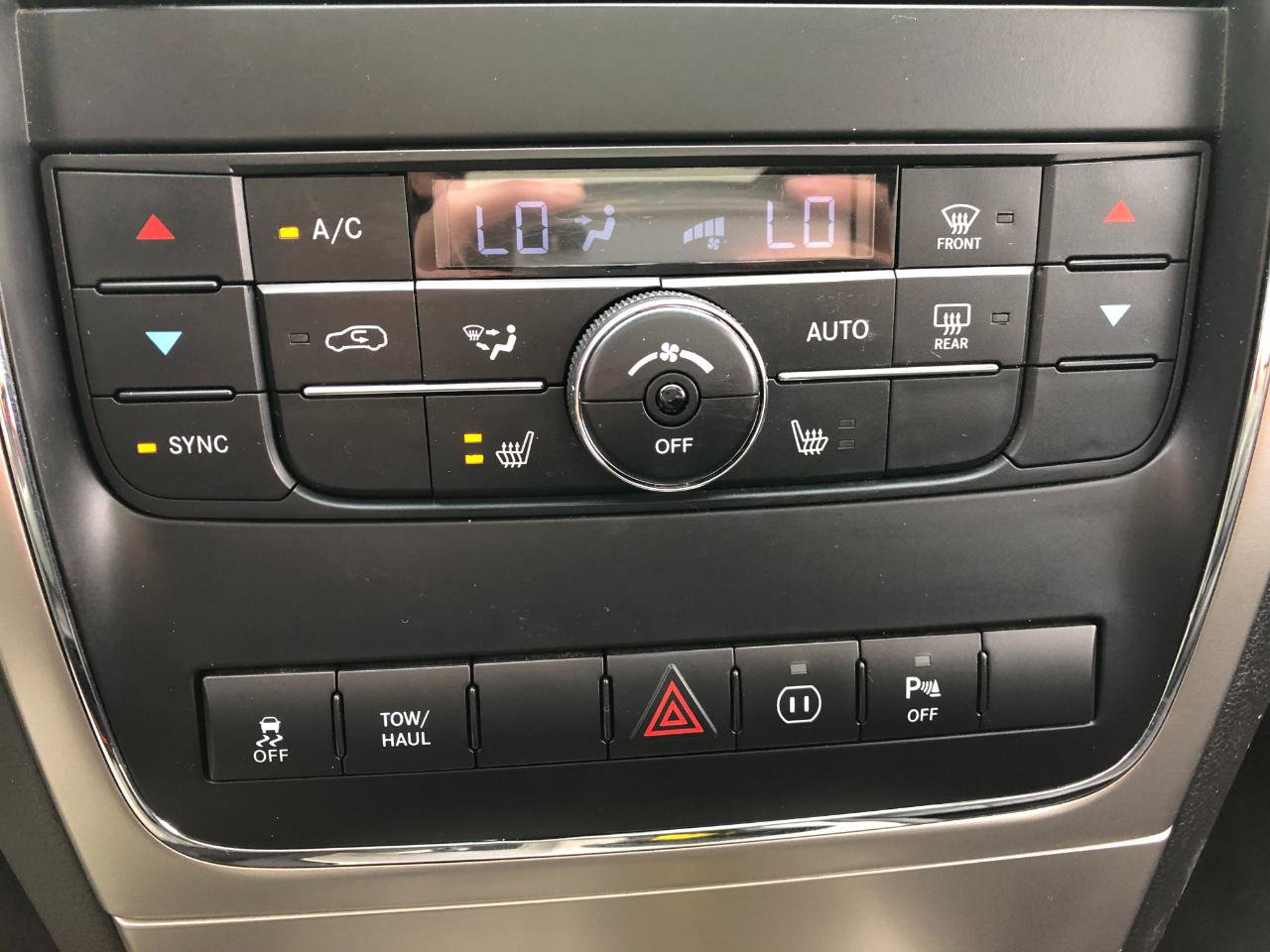 Used 2012 Jeep Grand Cherokee Altitude image 23