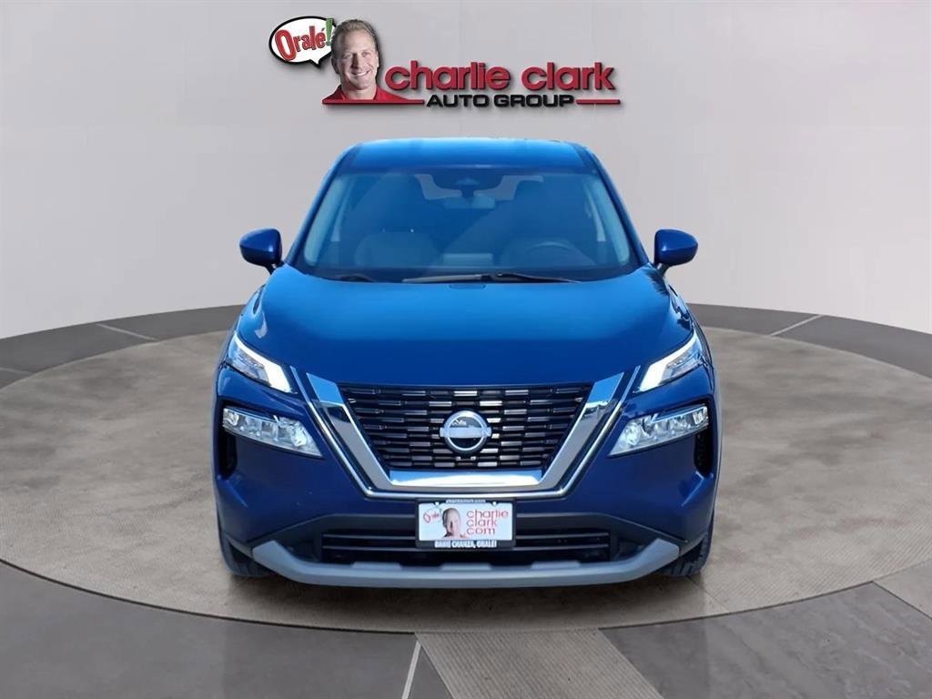 Used 2023 Nissan Rogue SV image 8