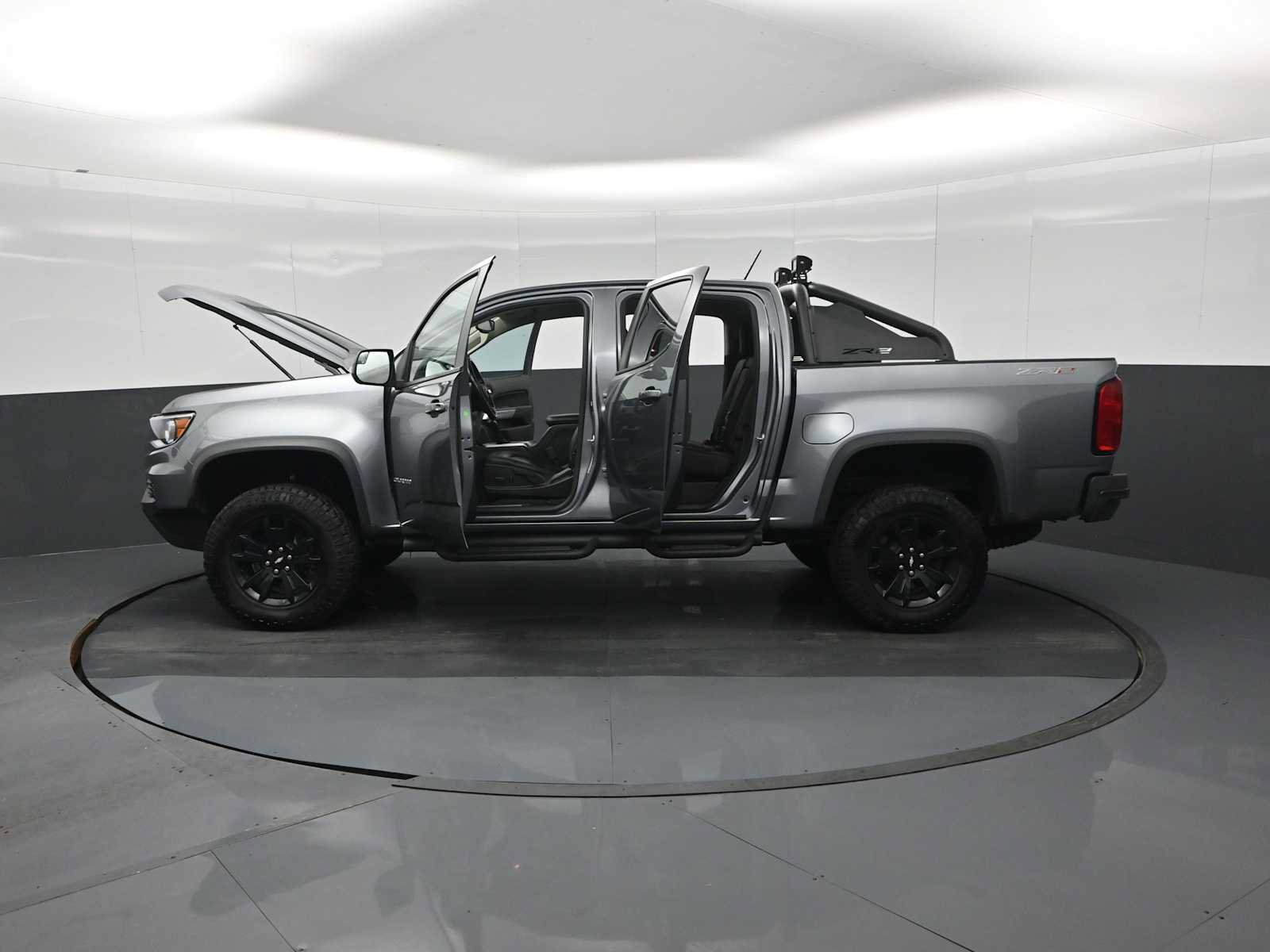 Used 2021 Chevrolet Colorado ZR2 w/ ZR2 Dusk Special Edition image 29