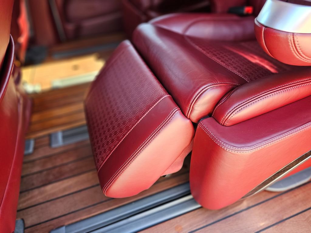 Used 2019 Toyota Sienna XLE w/ XLE Navigation Package image 59