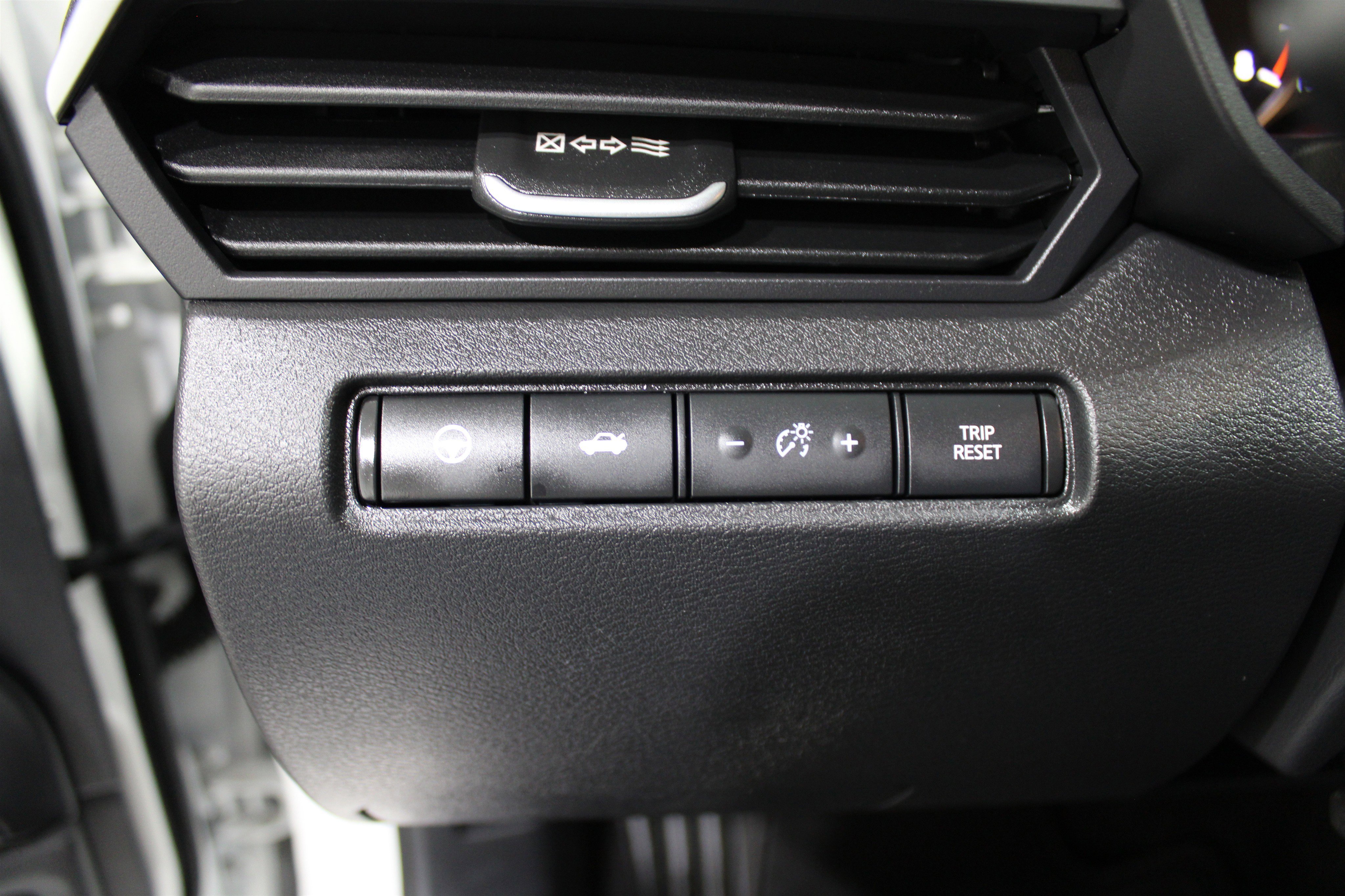 Used 2025 Nissan Altima 2.5 SL image 8