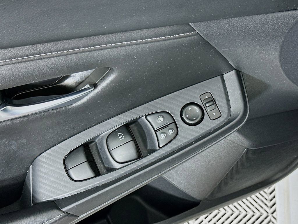 Certified 2024 Nissan Sentra SV FWD image 23