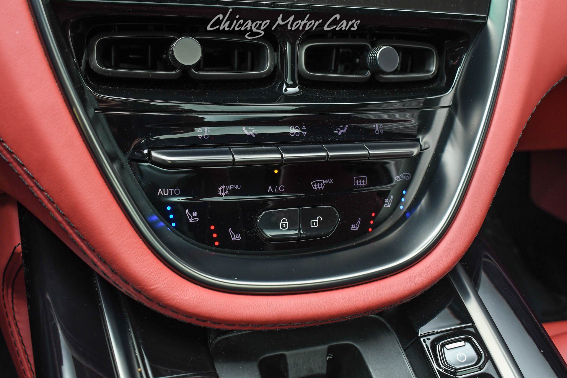 Used 2022 Aston Martin DBX AWD/4WD image 15