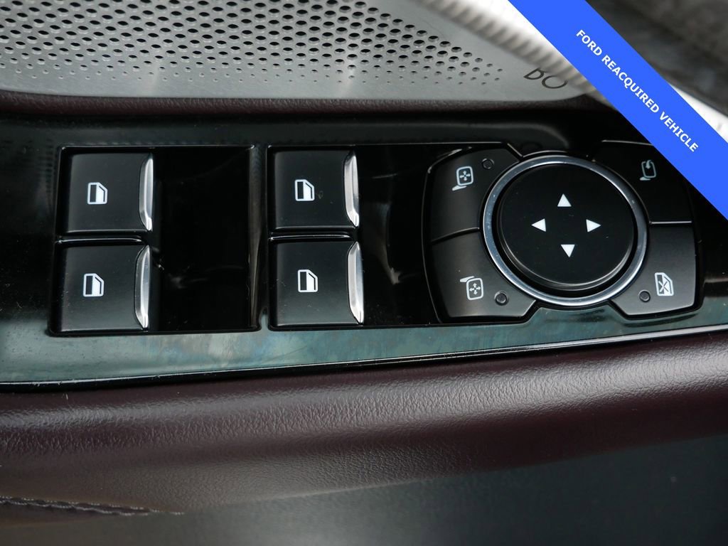 Used 2025 Ford Explorer Platinum w/ LUX Leather Package image 16